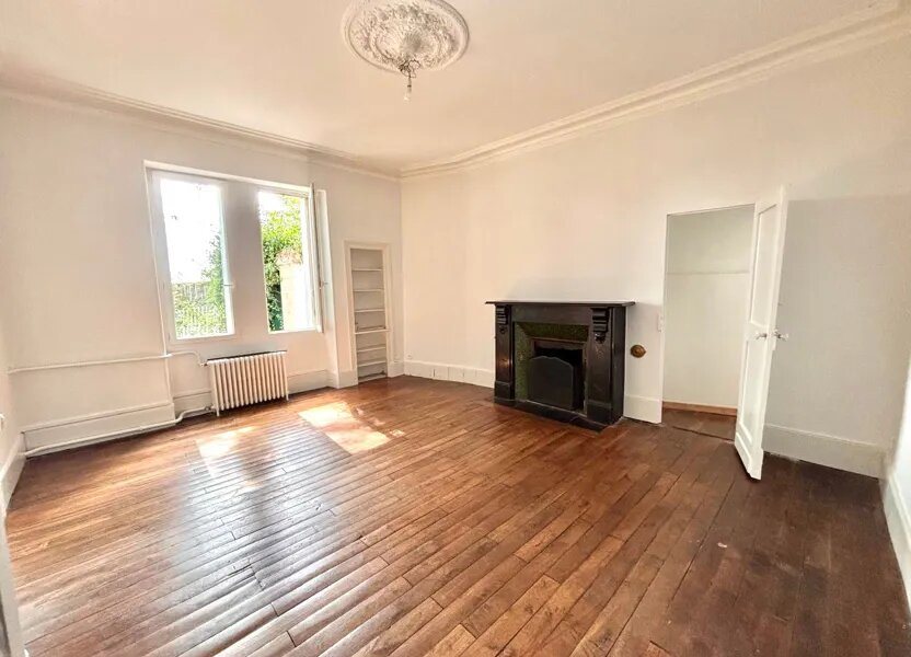 Maison à louer, 218m², Périgueux