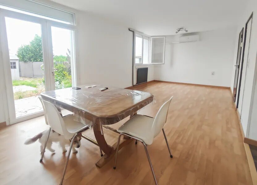 Maison à vendre, 4m², Saint-Léon-sur-l'Isle