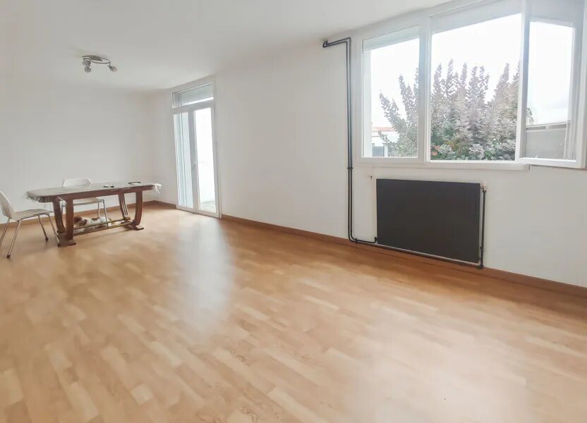Maison à vendre, 4m², Saint-Léon-sur-l'Isle