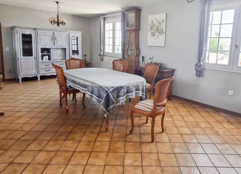 Maison à vendre, 290m², Mensignac