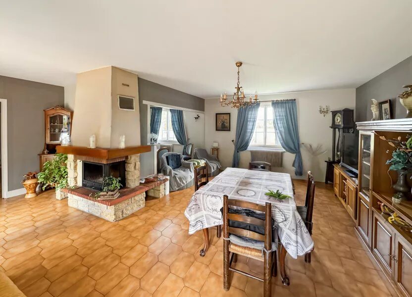 Maison à vendre, 116m², Douzillac