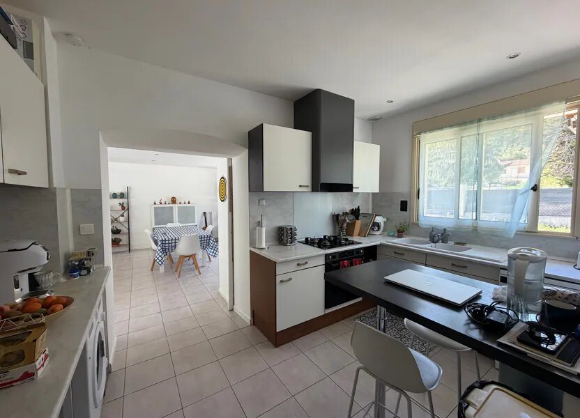 Maison à louer, 98m², Château-l'Evêque