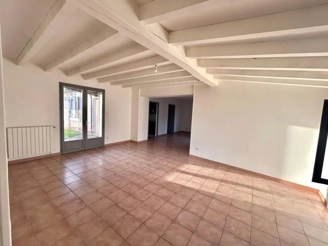 Maison à louer, 112m², Lacropte