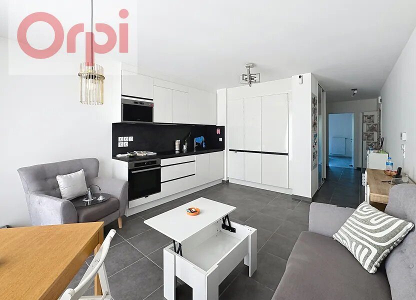 Appartement à louer, 47m², Cranves-Sales