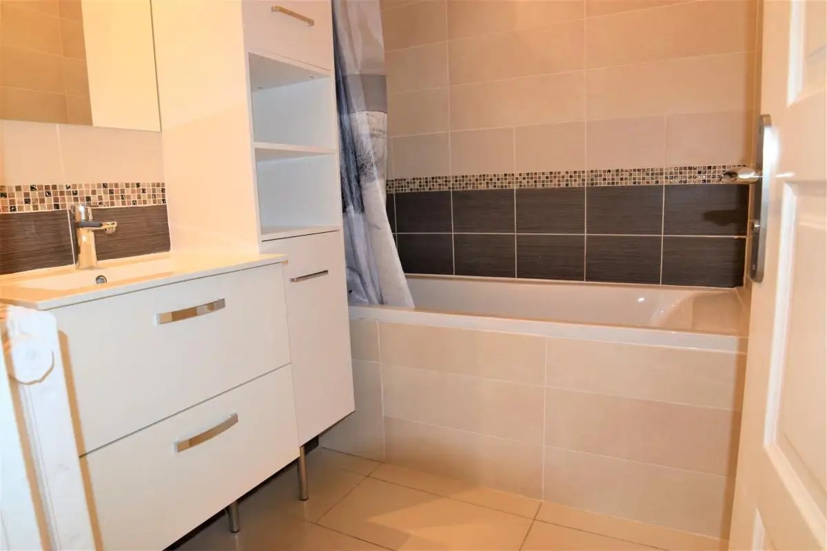 Appartement à louer, 73m², Annemasse