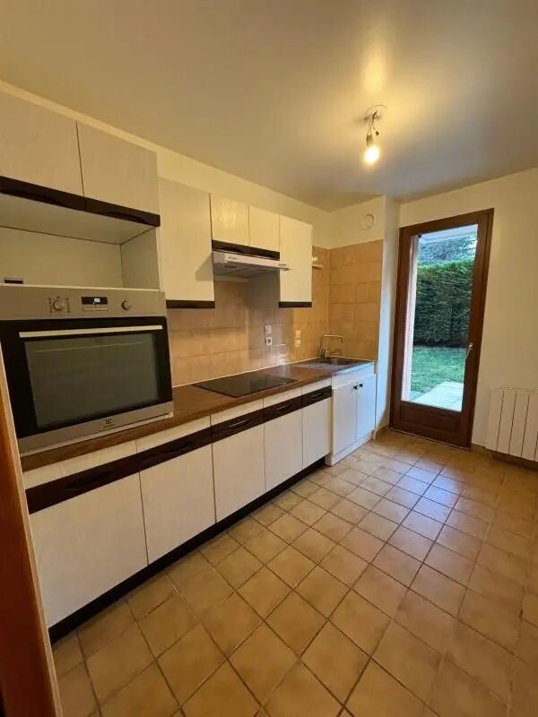 Appartement à louer, 45m², Gex