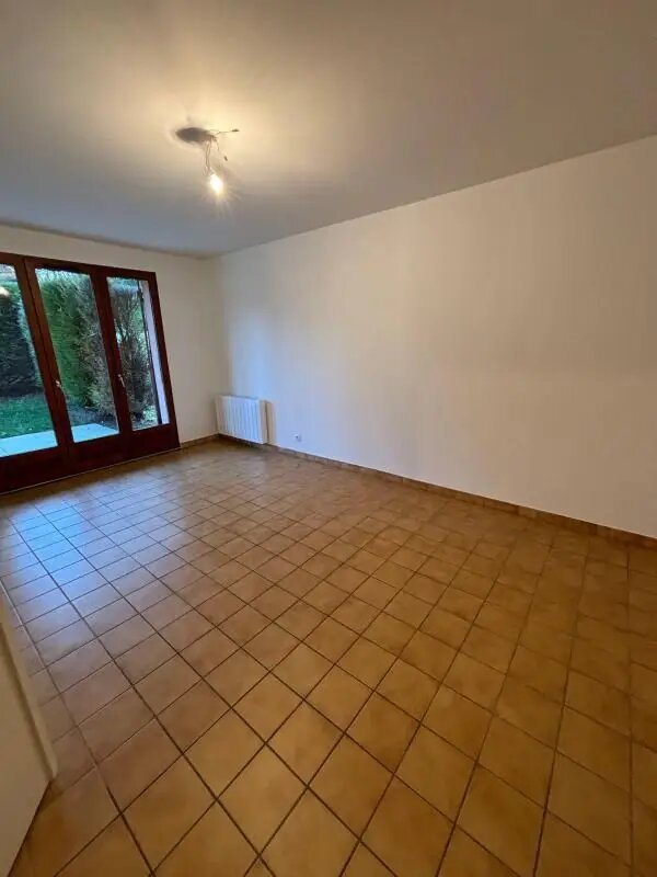 Appartement à louer, 45m², Gex