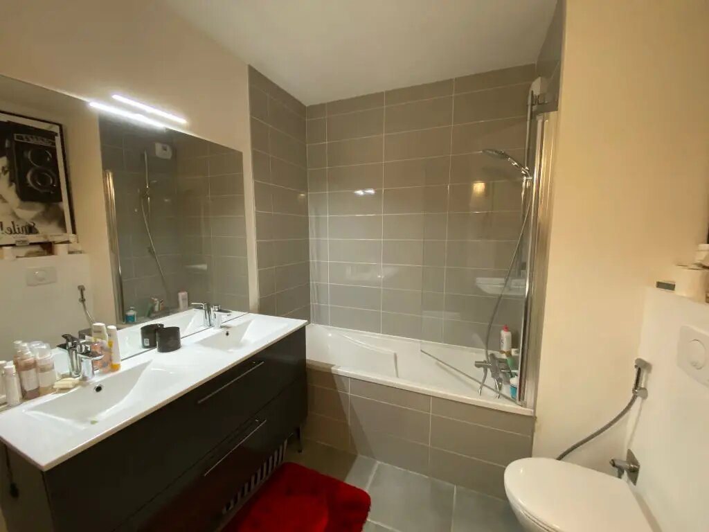 Appartement à louer, 81m², Divonne-les-Bains