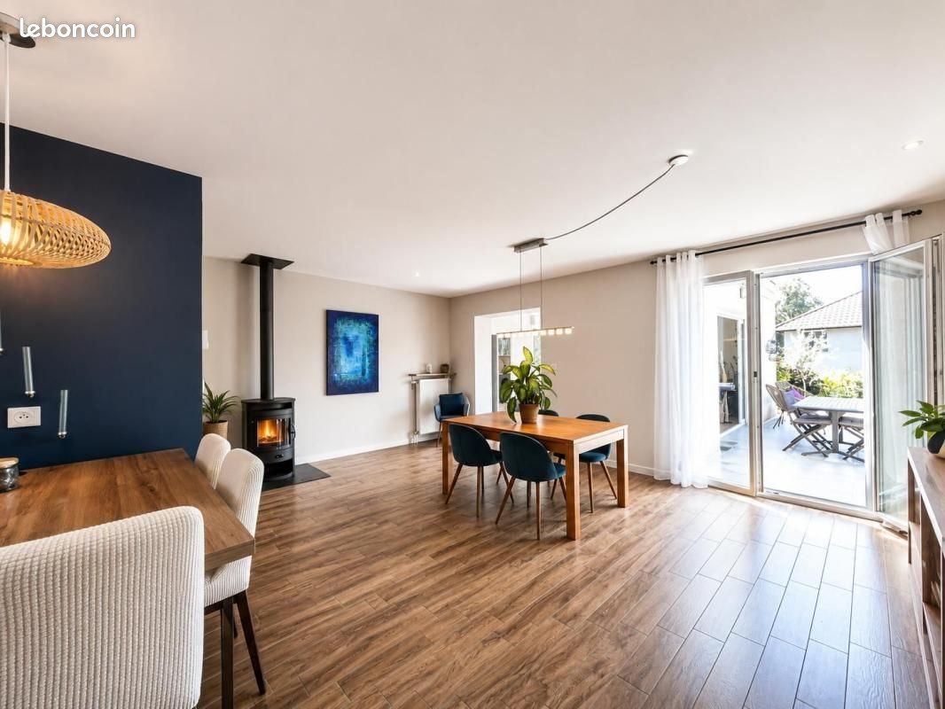 Maison à vendre, 100m², Gex