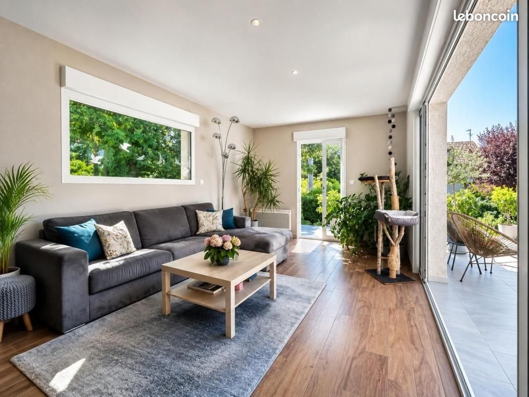 Maison à vendre, 100m², Gex