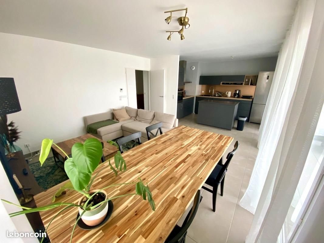 Appartement à louer, 93m², Saint-Julien-en-Genevois