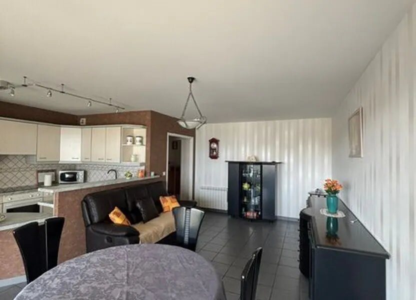 Appartement à louer, 72m², Gex