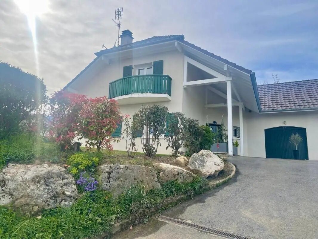 Maison à louer, 176m², Thoiry