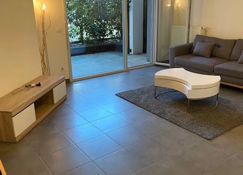 Appartement à louer, 43m², Gex
