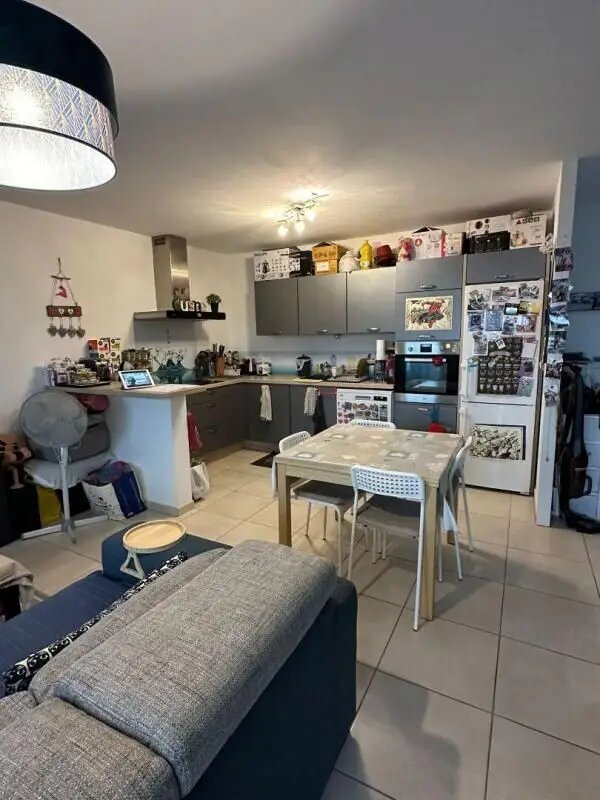 Appartement à louer, 66m², Gex