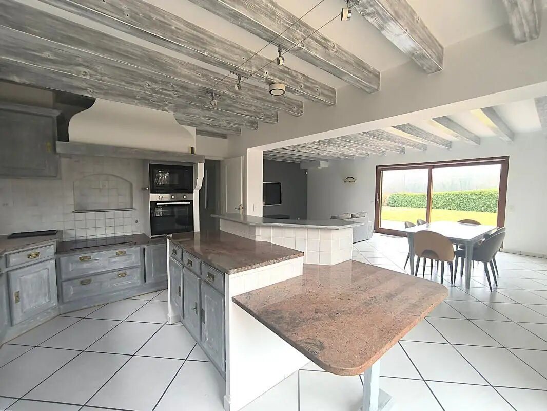 Maison à louer, 230m², Prévessin-Moëns