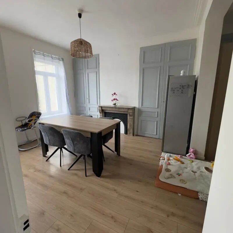 Appartement à louer, 89m², Desvres