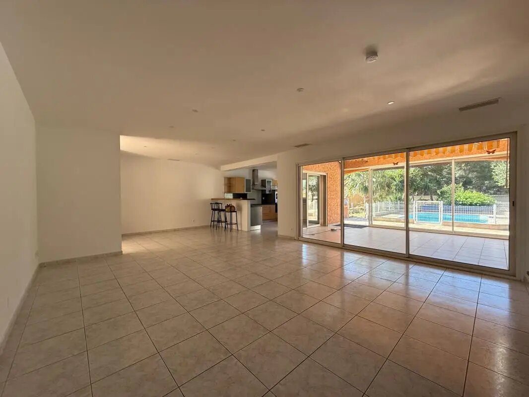 Maison à louer, 110m², Saint-Féliu-d'Avall