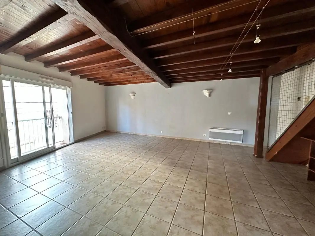 Appartement à louer, 65m², Bages
