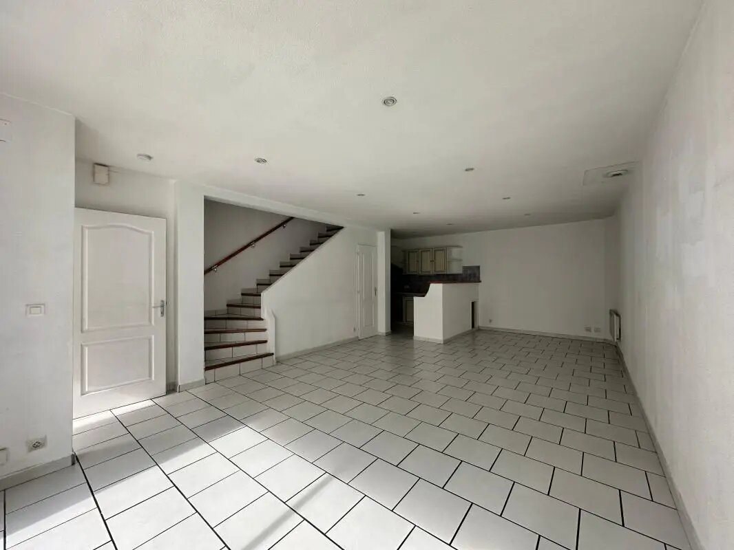 Maison à louer, 75m², Thuir