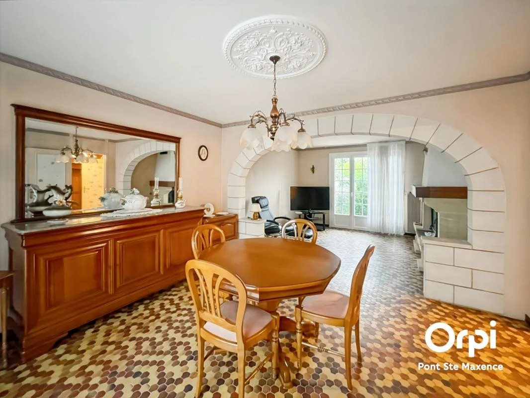 Maison à vendre, 99m², Fleurines