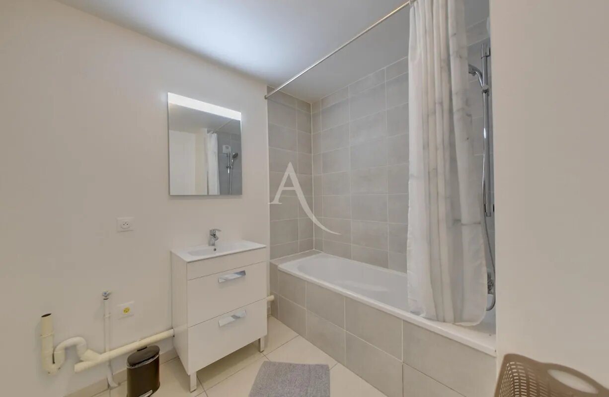 Appartement à vendre, 56m², Villeneuve-Saint-Denis