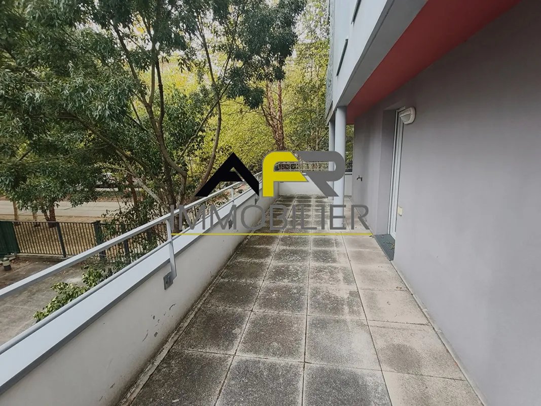 Appartement à louer, 71m², Massy