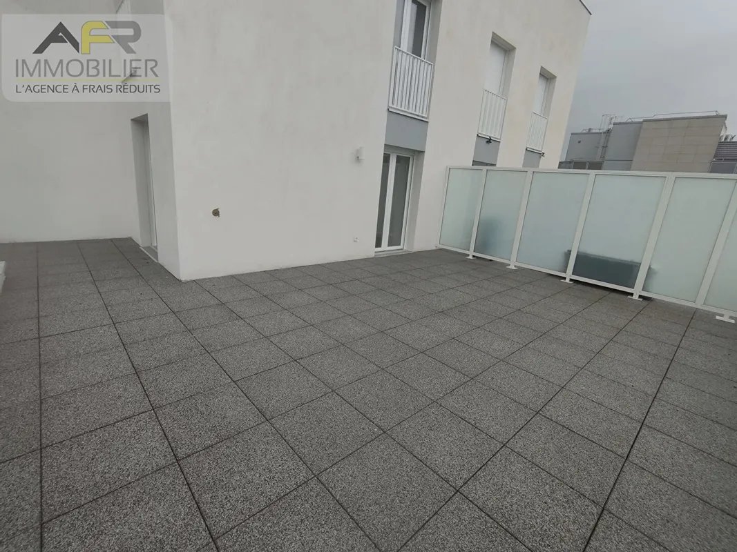 Appartement à louer, 79m², Cergy