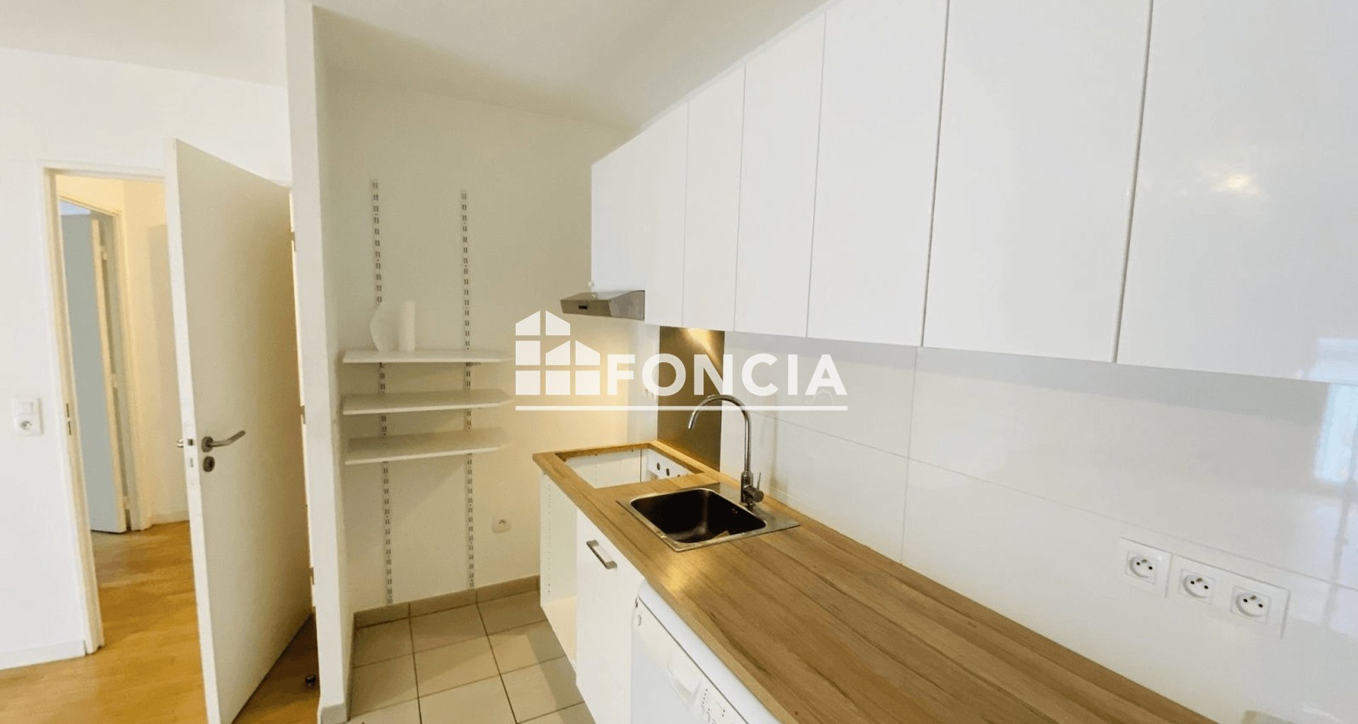 Appartement à louer, 48m², Massy