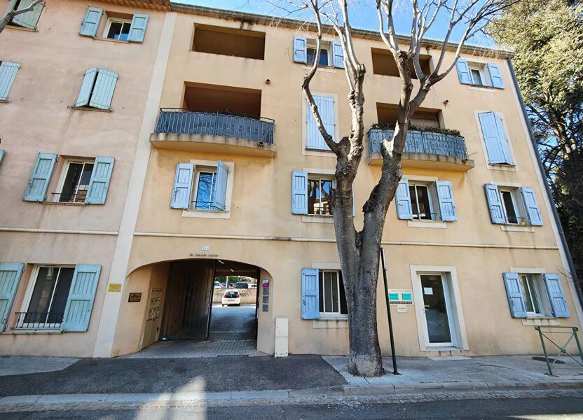 Appartement à louer, 67m², Le Beausset