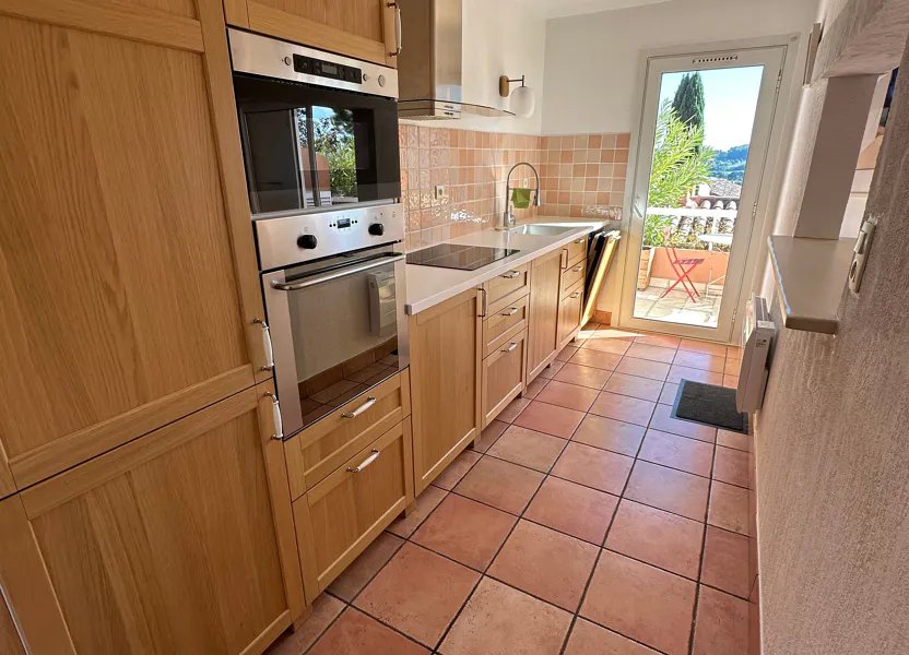 Appartement à louer, 83m², La Cadière-d'Azur
