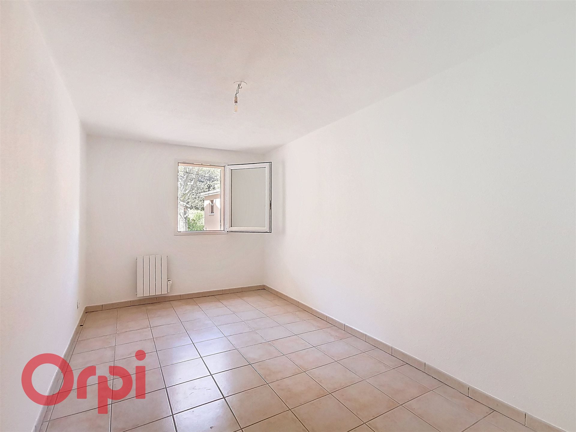 Appartement à vendre, 47m², Evenos