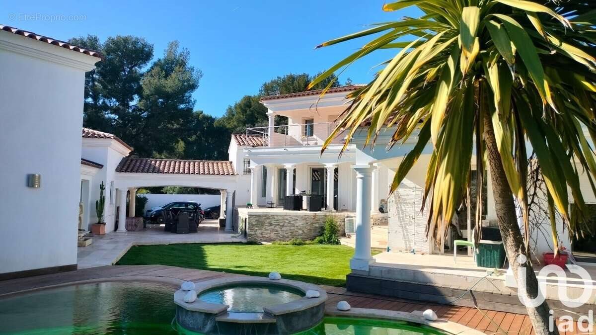 Maison à vendre, 301m², La Cadière-d'Azur