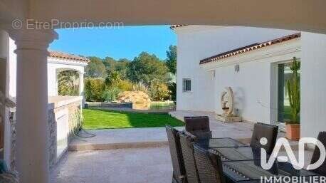 Maison à vendre, 301m², La Cadière-d'Azur