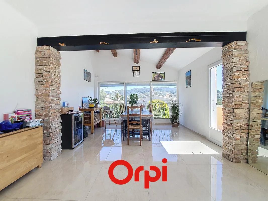 Appartement à louer, 131m², Ollioules