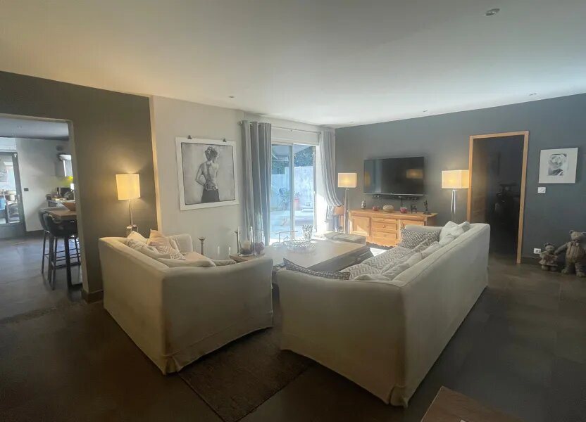 Maison à vendre, 161m², Sauveterre