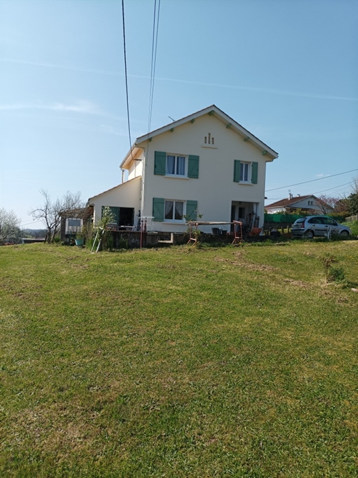 Fumel 84m²