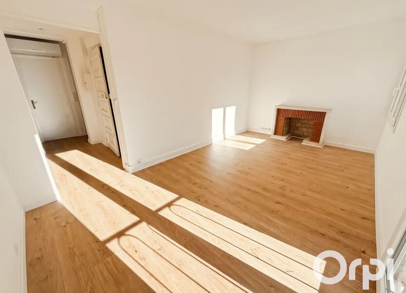 Appartement à louer, 57m², Bourg-Saint-Andéol