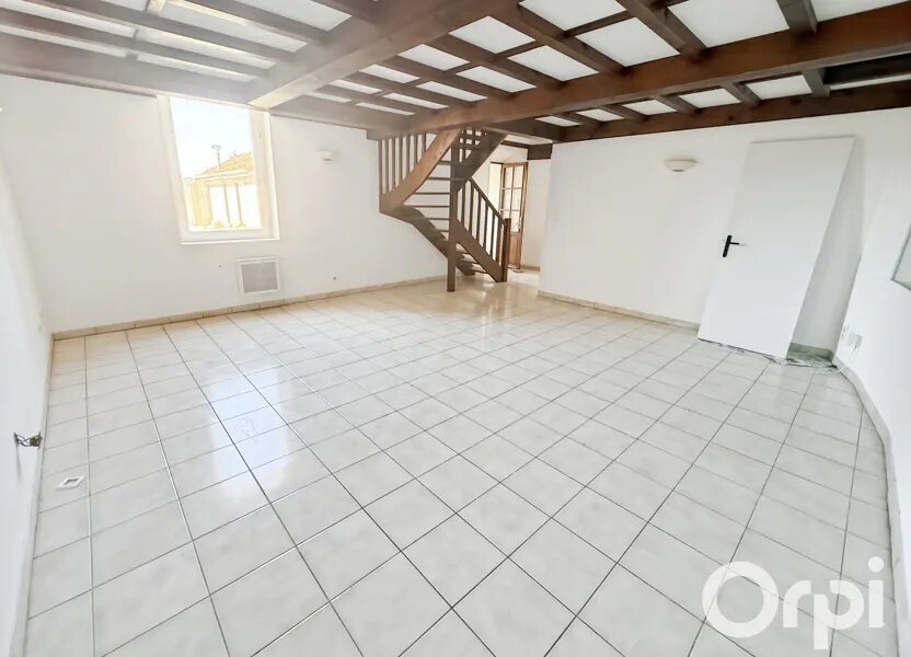 Maison à louer, 118m², Orange