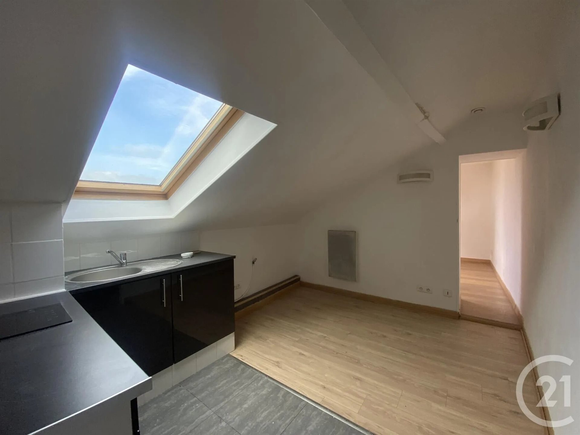 Appartement à louer, 16m², Linas