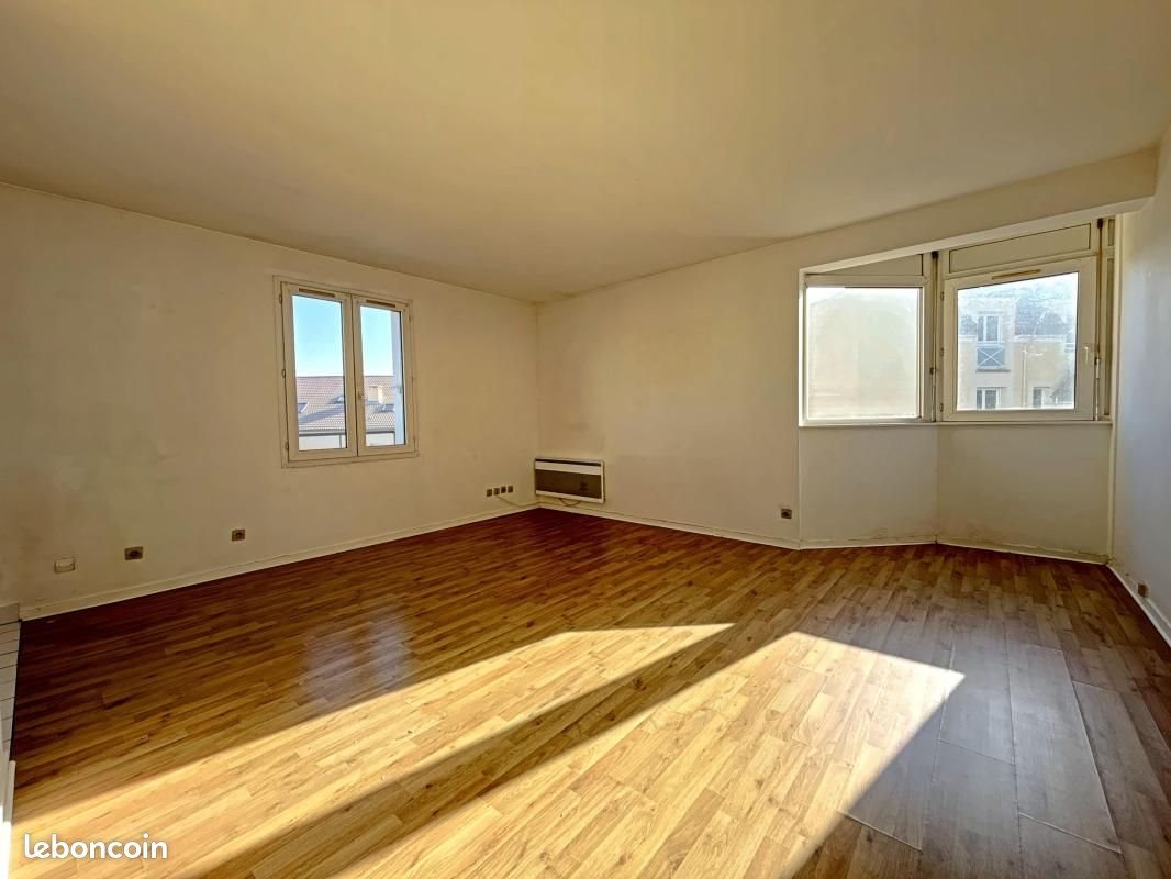 Appartement à louer, 31m², La Norville