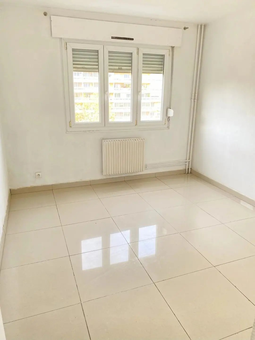 Appartement à louer, 57m², Vénissieux