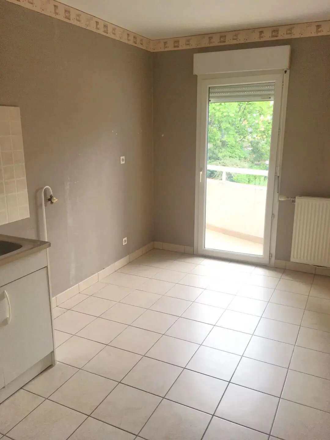 Appartement à louer, 70m², Vénissieux