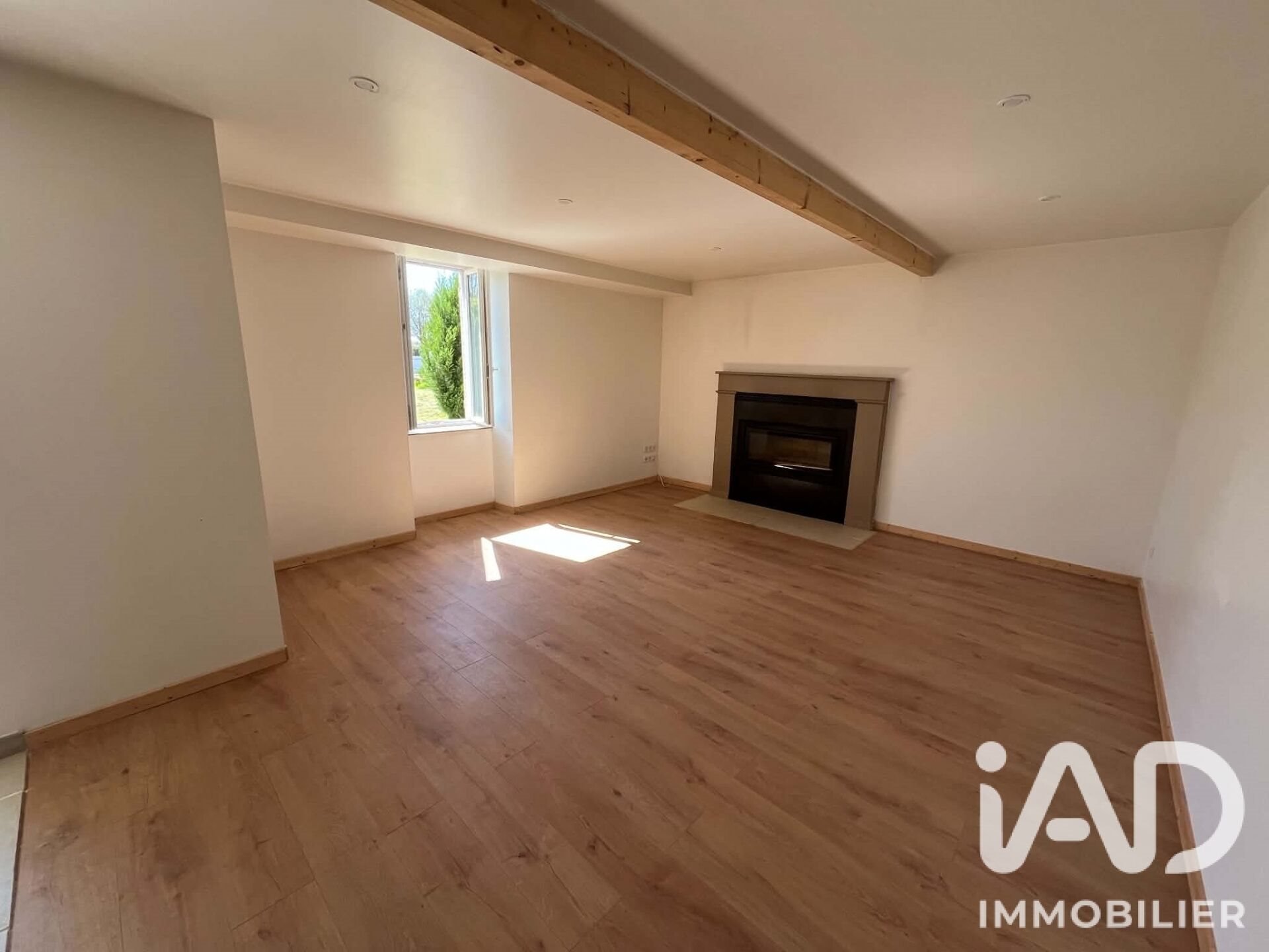 Maison à vendre, 104m², Châtillon-sur-Thouet
