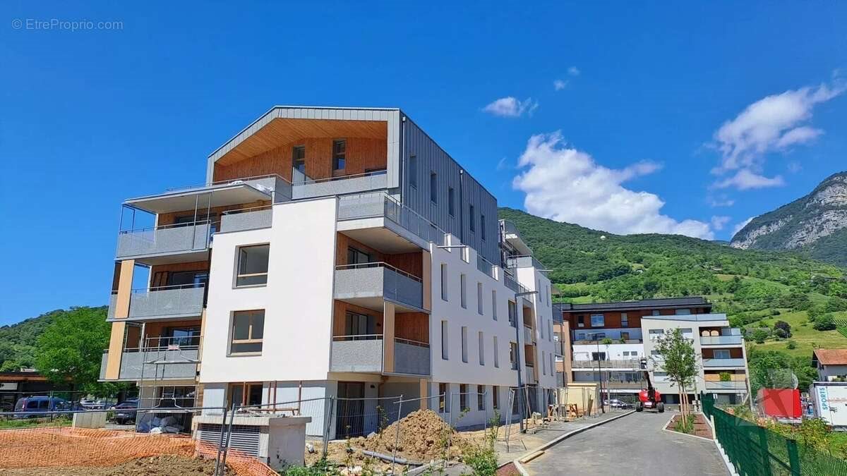Appartement à vendre, 82m², Saint-Alban-Leysse