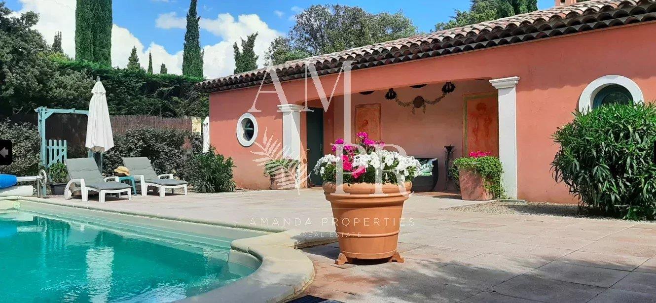Maison à vendre, 120m², Tourtour