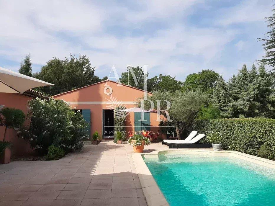 Maison à vendre, 120m², Tourtour