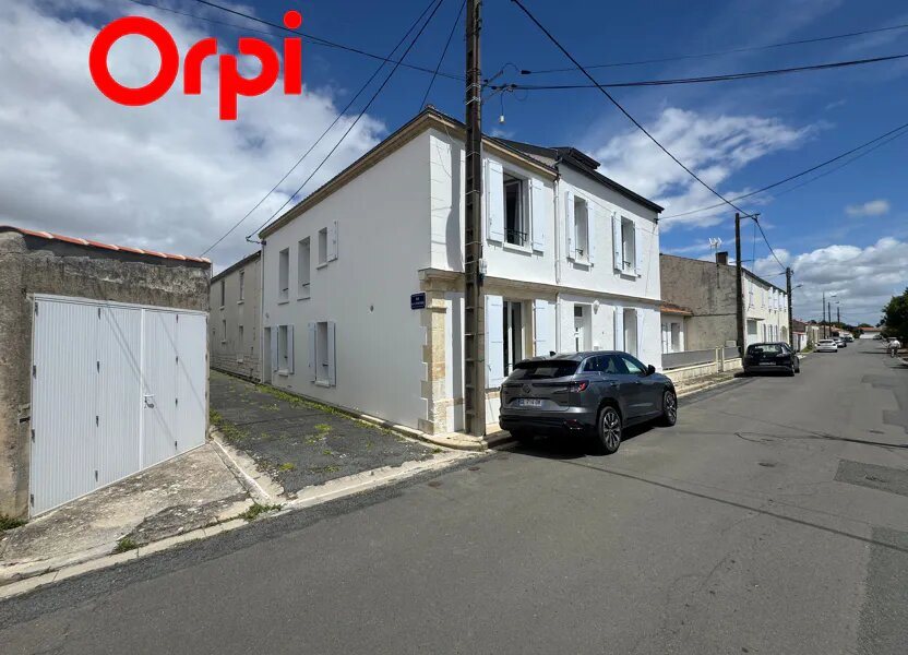 Maison à vendre, 220m², Port-des-Barques
