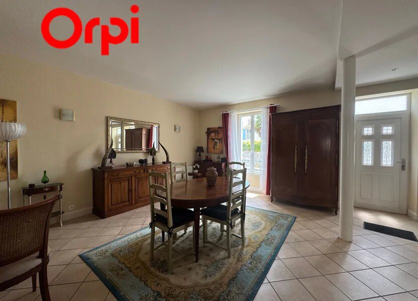 Maison à vendre, 220m², Port-des-Barques
