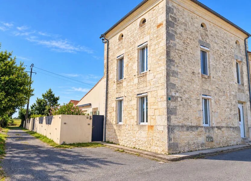 Maison à vendre, 208m², Saint-Agnant